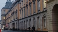 Eine Außenaufnahme der Fassade der Universität Bonn.